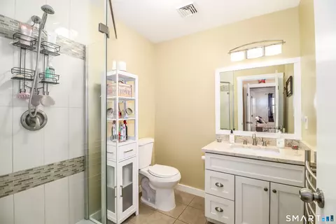 Bath - 8 Marilyn Rd, Brookfield, CT 06804 photo 1 of 4
