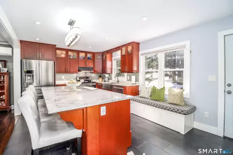 Kitchen - 8 Marilyn Rd, Brookfield, CT 06804 photo 4 of 4