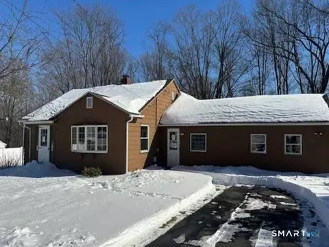 152 Summit Rd, Prospect, CT 06712