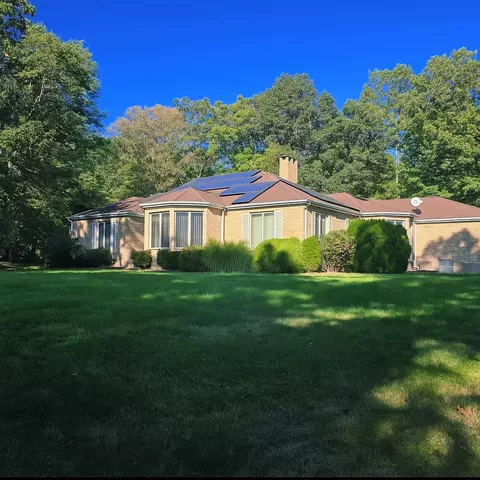 360 Martin Rd, Hebron, CT 06248