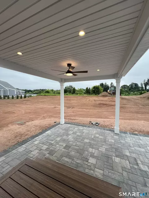 29 Primrose Ln, Cromwell, CT 06416