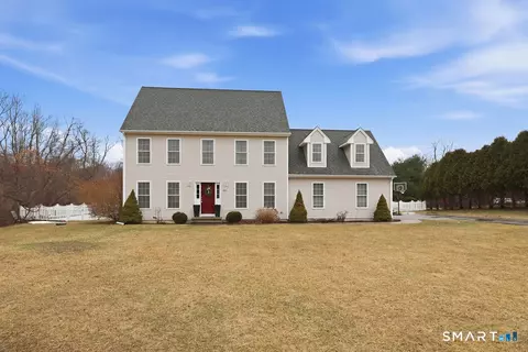 555 Wall St, Hebron, CT 06248