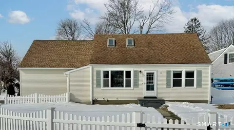 52 Stowe Ave, Milford, CT 06460