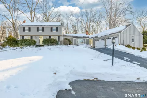 190 Grindle Brook Rd, Glastonbury, CT 06073
