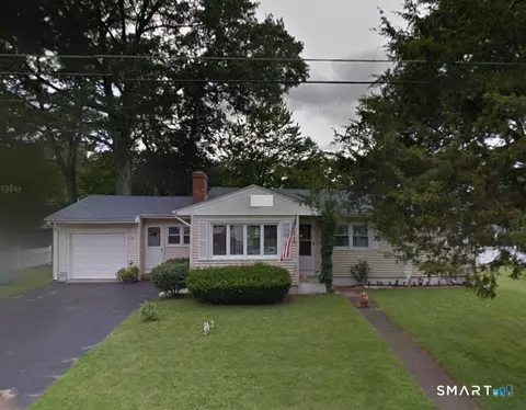 15 Laurel Ln, Windham, CT 06280
