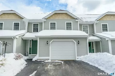 204 Brookes Lndg #204, Killingly, CT 06239