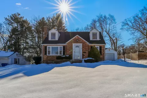 116 Wells Farm Dr, Wethersfield, CT 06109