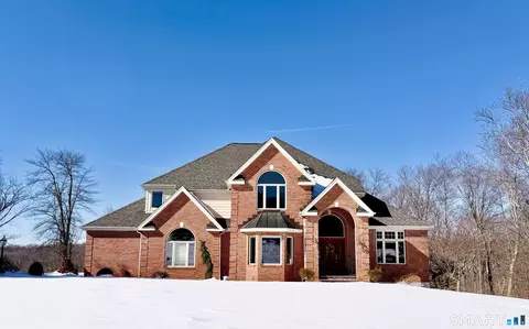 124 Speno Rdg, Rocky Hill, CT 06067