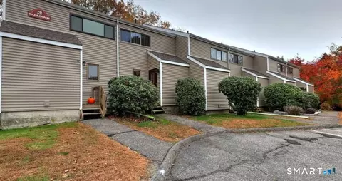 51 Brook St #3B, Naugatuck, CT 06770