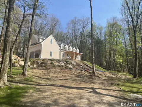 11 Evergreen Dr, Roxbury, CT 06783