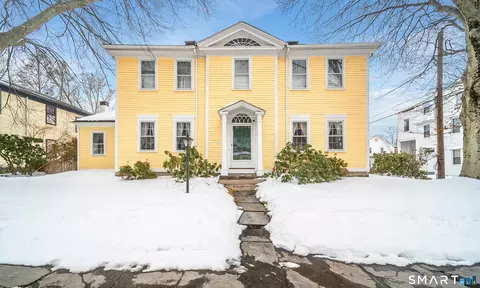 185 Broadway St, Norwich, CT 06360