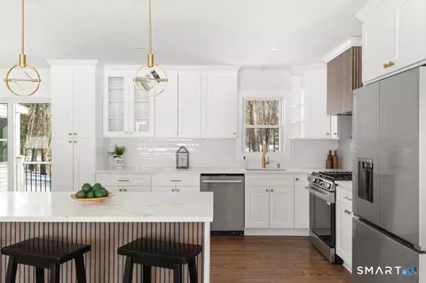 489 Derby Milford Rd, Orange, CT 06477