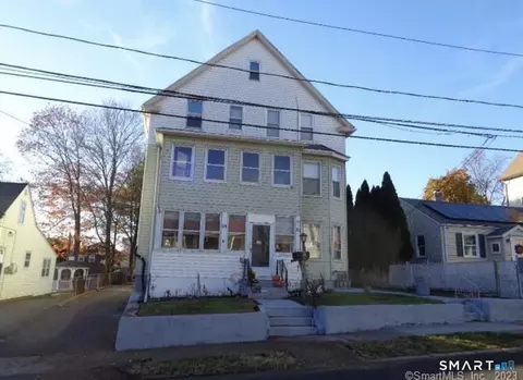 31 Vega St, New Britain, CT 06051
