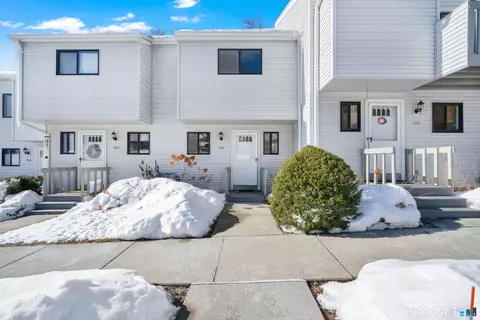 706 Timber Ln #706, Canton, CT 06019