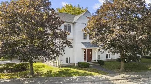 103 Hamden Ave #B, Waterbury, CT 06704