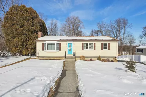 11 Poplar Dr, Seymour, CT 06483