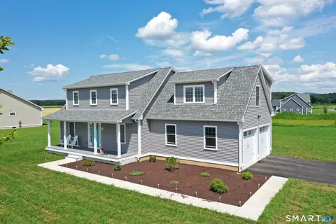 Exterior - 318 Capen St, Windsor, CT 06095 photo 2 of 2