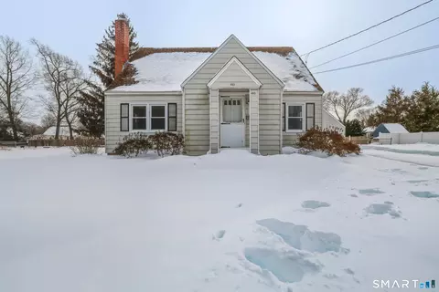 443 Elm St, Windsor Locks, CT 06096
