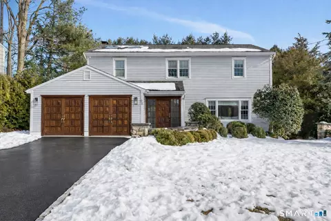 98 Hillcrest Park Rd, Cos Cob, CT 06807