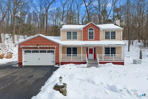 1541 North Rd, Groton, CT 06340