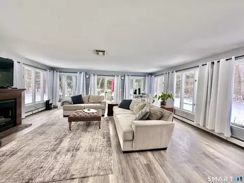 453 Route 81, Killingworth, CT 06419