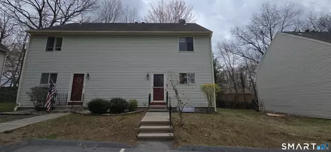 28 Larkspur Dr #28, Cromwell, CT 06416
