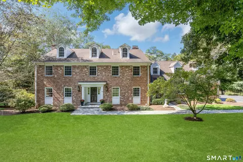 43 Ridgecrest Rd, Stamford, CT 06903