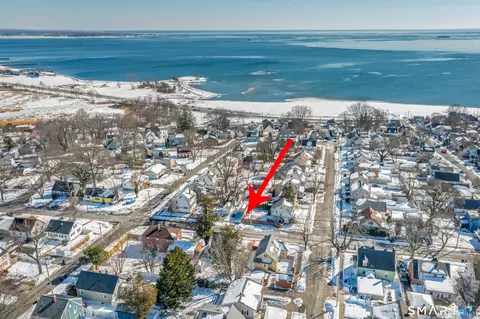 206 Highland Ave, West Haven, CT 06516