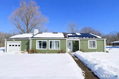 32 Parker St, Enfield, CT 06082