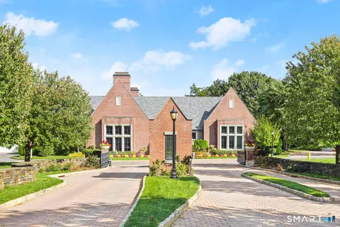 77 Havemeyer Ln #301, Stamford, CT 06902