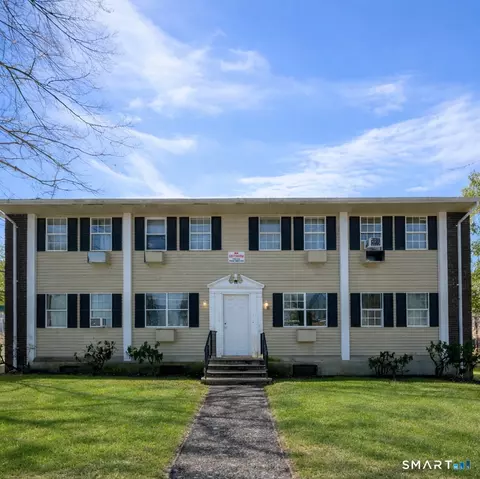 44 Abcd Angel Dr, Waterbury, CT 06708