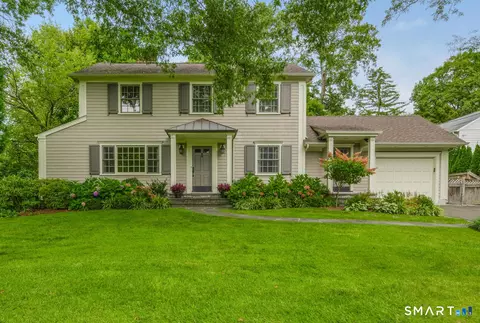 3 Salt Box Ln E, Darien, CT 06820