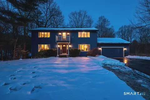 438 Chimney Sweep Hill Rd, Glastonbury, CT 06033