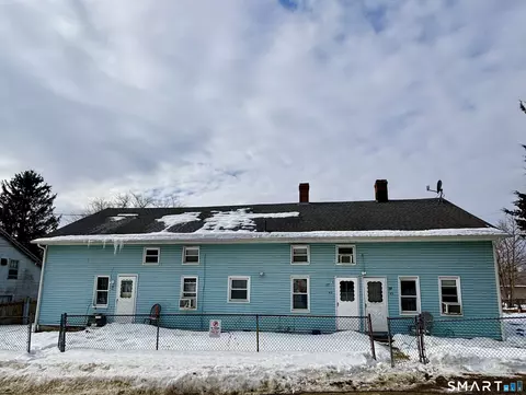 41-45 Grove St, Moosup, CT 06354