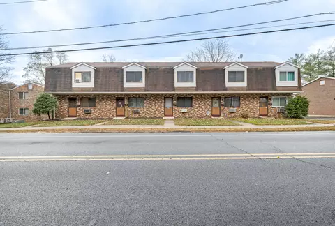220 Blakeslee St #220, Bristol, CT 06010