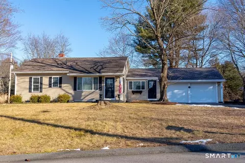 2 East Ave, Norwich, CT 06360