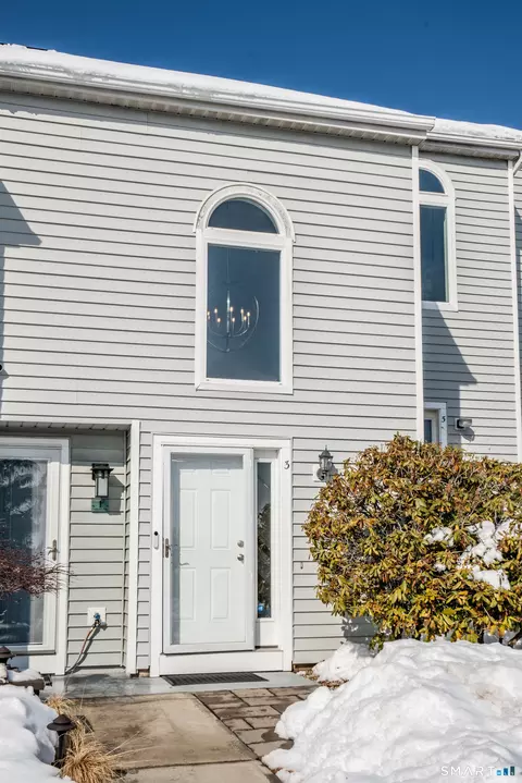 3 Avon Dale Rd #3, Cromwell, CT 06416