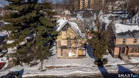 65 Pine St, Waterbury, CT 06710