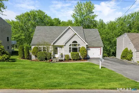 21 Irene Ave, Waterbury, CT 06705