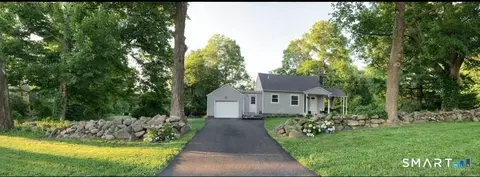40 Mount Pleasant Rd, Newtown, CT 06470