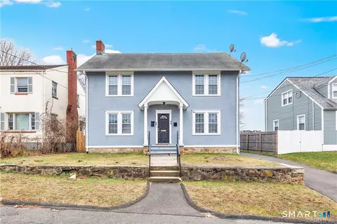 93-95 Oxford St, Bridgeport, CT 06606