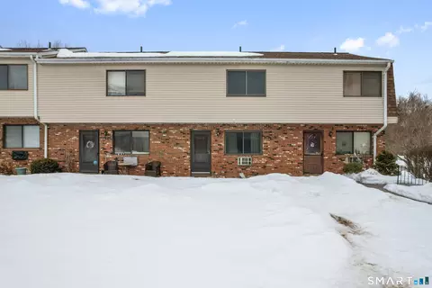 820 Matthews St #19, Bristol, CT 06010