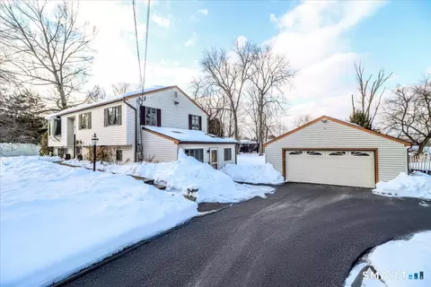 25 Howland Rd, New Milford, CT 06776
