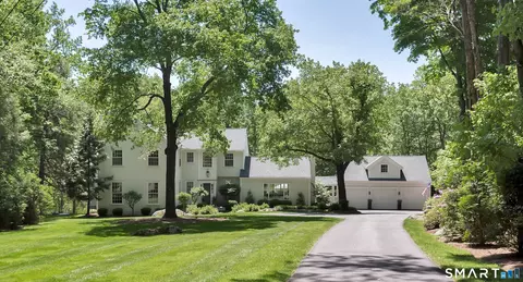 374 Michigan Rd, New Canaan, CT 06840