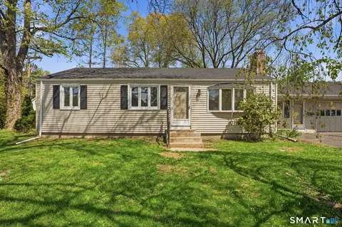 128 Wilson Ave, Newington, CT 06111