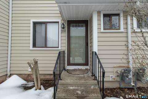 255 Monticello Dr #255, Branford, CT 06405