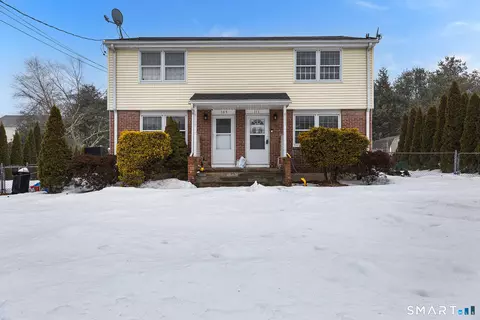 109-111 Dirienzo Hts, Derby, CT 06418