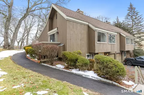 383 Sequoia Ln #A, Stratford, CT 06614