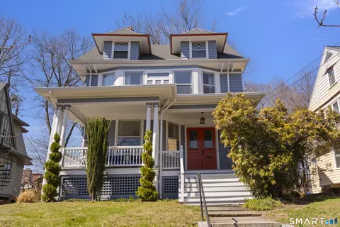 83 Kenyon St, Hartford, CT 06105