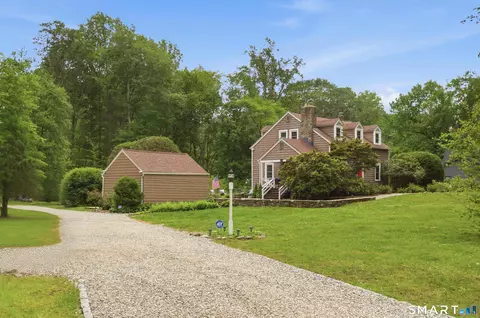 209 Merwins Ln, Fairfield, CT 06824